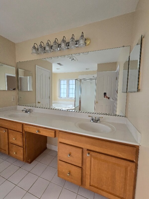 Building Photo - 5653 Cabinwood Ct