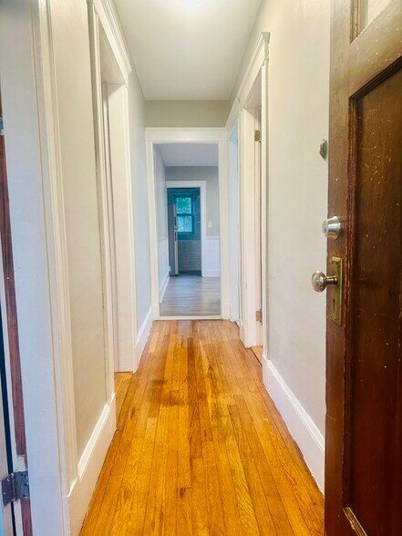 Building Photo - 31 Cummins Hwy