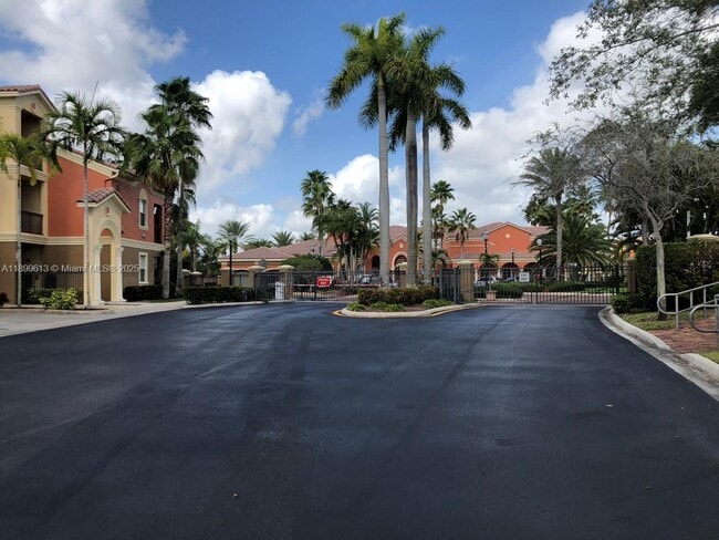 Building Photo - 4602 SW 160th Ave