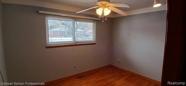 Building Photo - 30632 Ohmer Dr