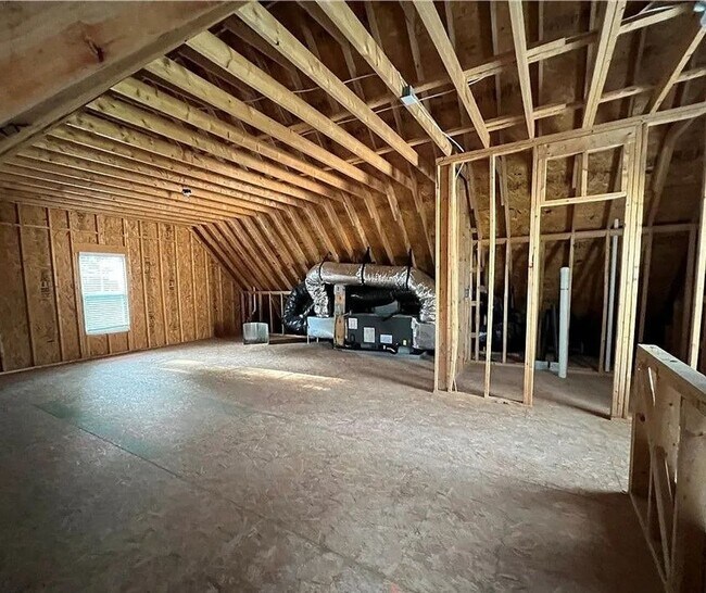 Building Photo - 44 Salisbury Ln