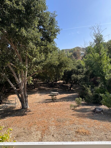 Building Photo - 15305 Saddleback Rd