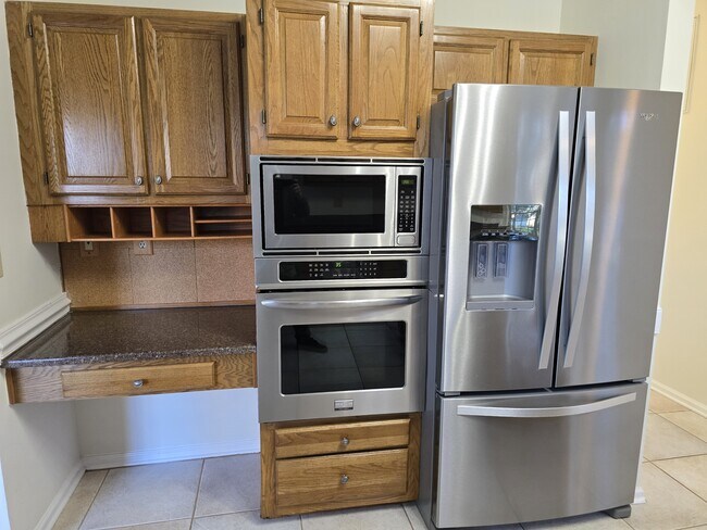 Building Photo - 5104 Grist Mill Ct