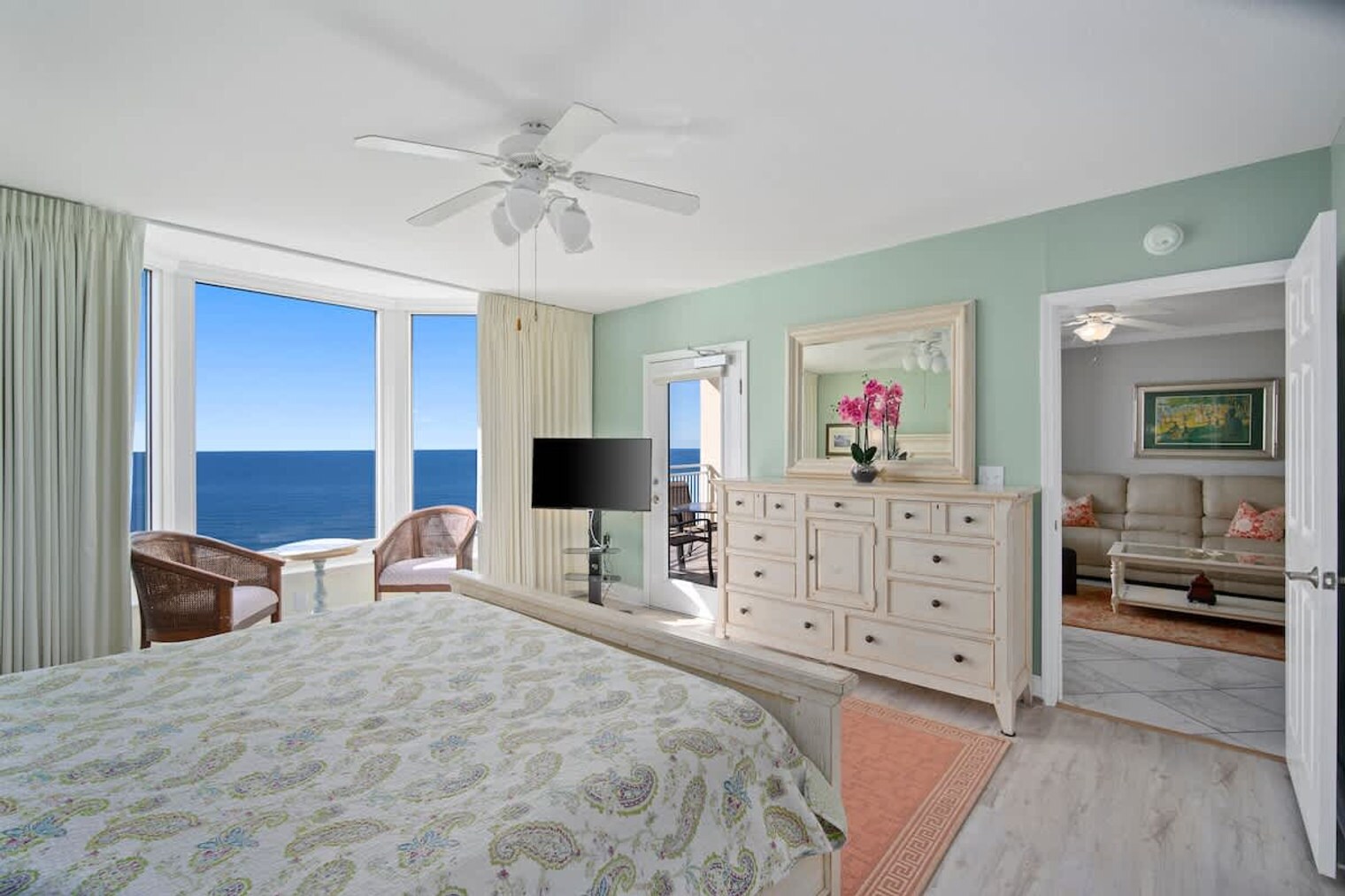 Building Photo - 14825C2 Front Beach Rd