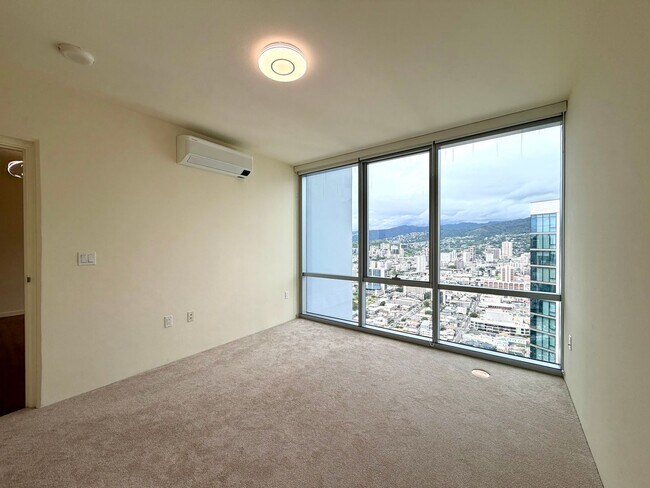 Building Photo - The Central Ala Moana: 1 Bed, 1 Bath Top Floor Unit with 1 Parking