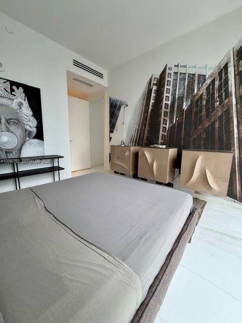 Building Photo - 300 Biscayne Blvd Way