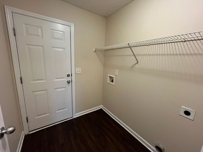 Building Photo - Beautiful Total Electric Home In Phenix Ci...