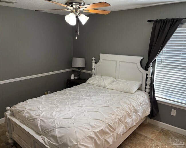 Building Photo - 2644 Venetian Way