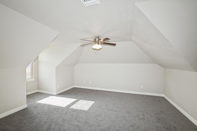 Building Photo - 15101 Helium Rd