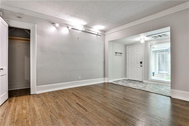 Building Photo - 864 Charles Allen Dr NE