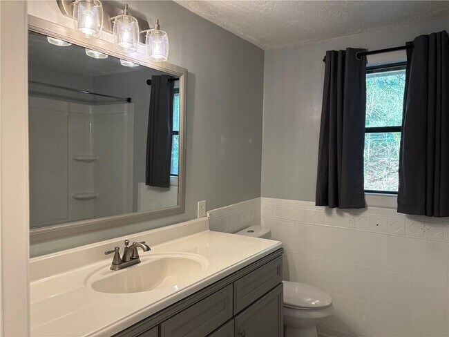 Building Photo - 209 Evans Cook Ct