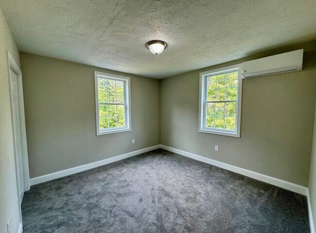 Building Photo - 118 Prospect St