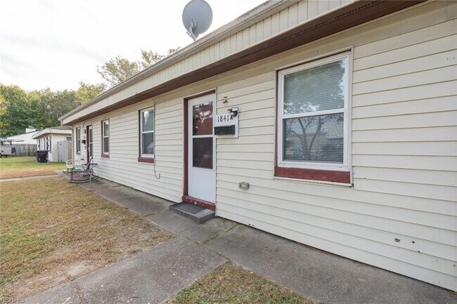 Building Photo - 1841A Riddle Ave