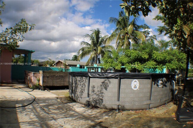 Building Photo - 35000 SW 212th Ave