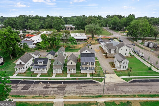Building Photo - 711 Jefferson St