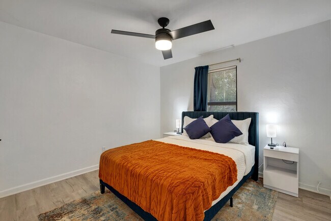 Building Photo - 2412 Talco Hills Dr