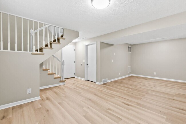 Building Photo - 5106 N 128th St