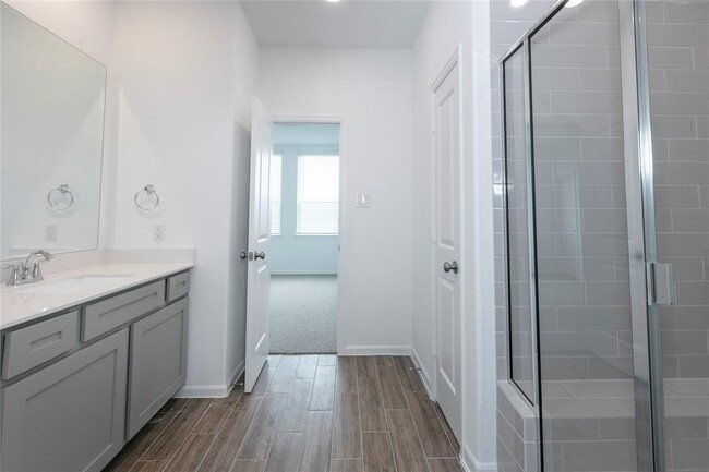 Building Photo - 4022 Balboa Dr