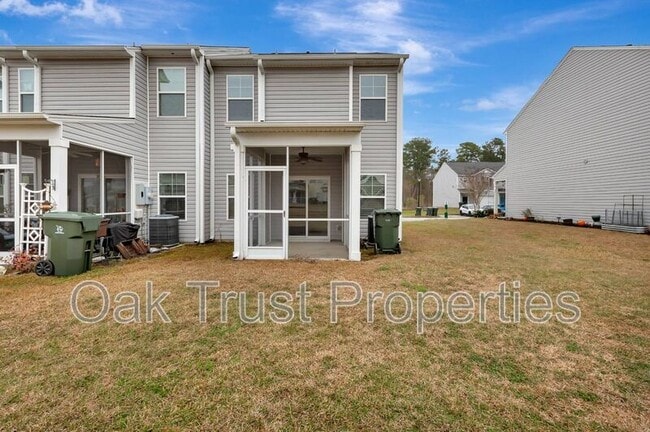 Building Photo - 504 Truman Dr