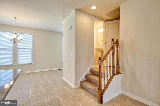 Building Photo - 127 Keller Ct