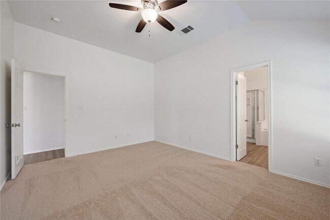 Building Photo - 2201 Portwood Bend Cove