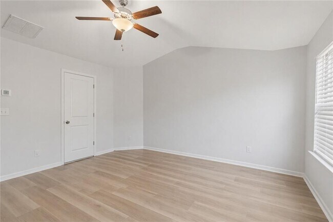 Building Photo - 1339 Endicott Ct
