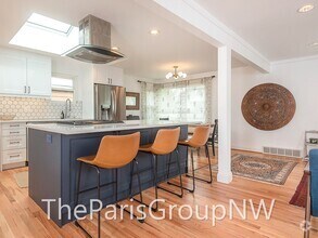 Building Photo - Renovated Magnolia Home – Open Floor Plan ...