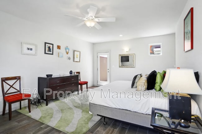 Building Photo - 1419 Coal Ave SW