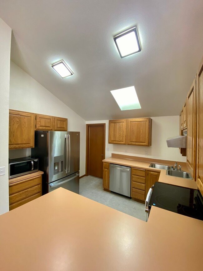 Building Photo - 1324 Boise St