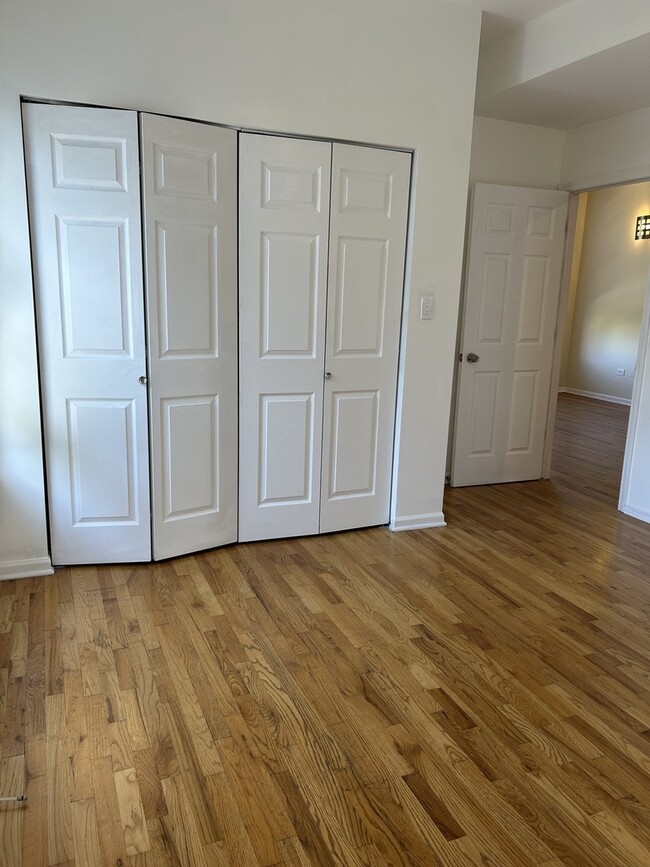 Building Photo - 363 E 59th St