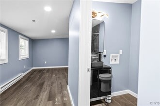 Building Photo - 105 Cooper Ave