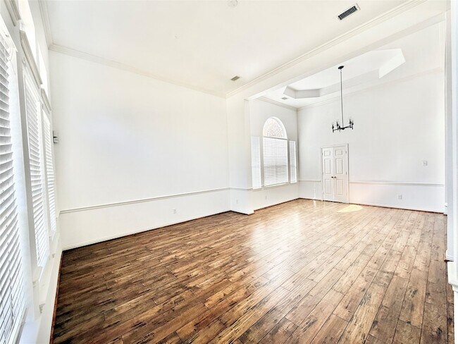 Building Photo - 4525 Reunion Dr