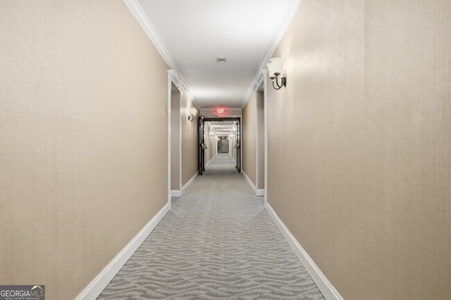 Building Photo - 23117 Plantation Dr NE