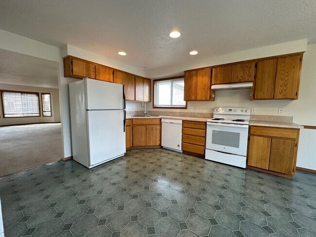 Building Photo - 1476 SW 218th Terrace