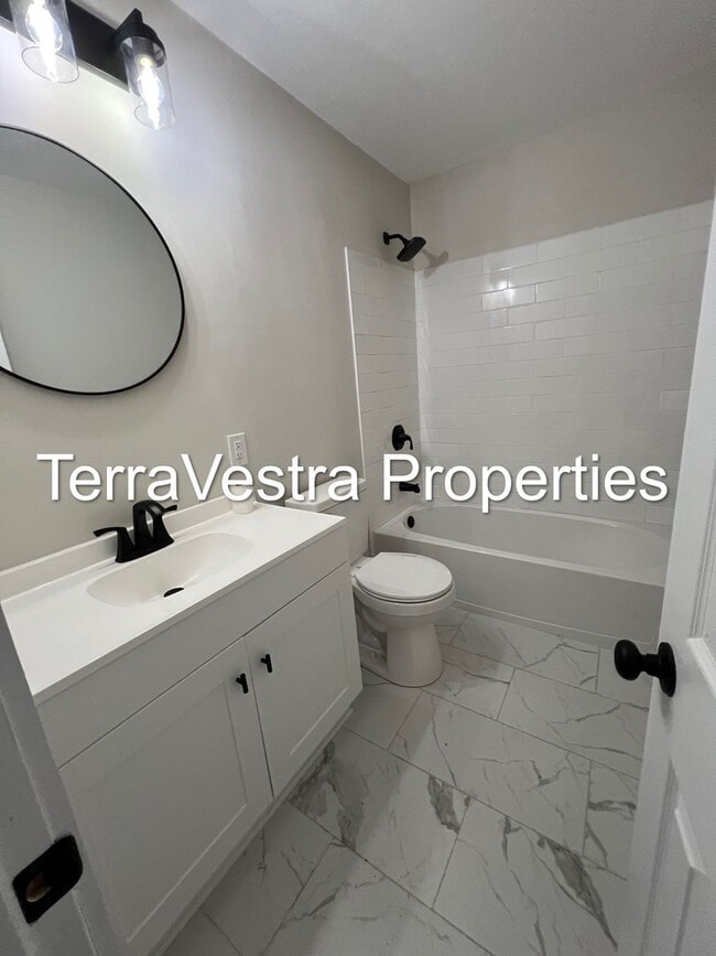 Building Photo - 3 Bed Single Family in Clayton! Eligible for $500 Security Deposit.