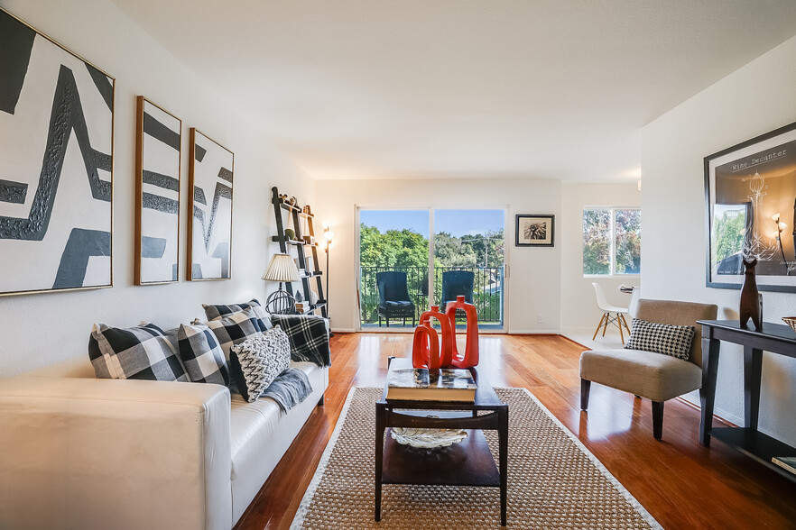 Living Area overlooking Patio - 2308 Schader Dr