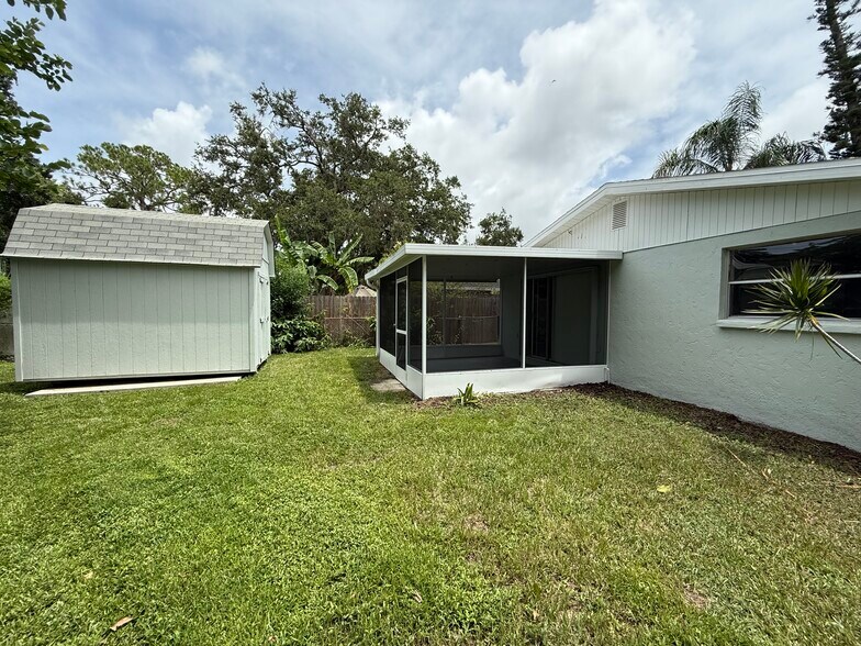 Building Photo - 2959 Edgewood Ln