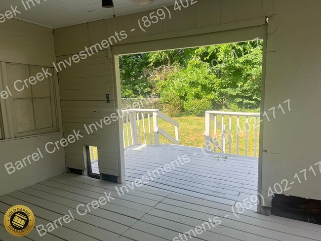 Building Photo - 2-Bed 1-Bath House