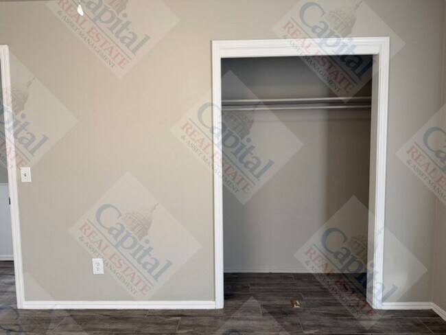 Building Photo - 4605 NW 60th St