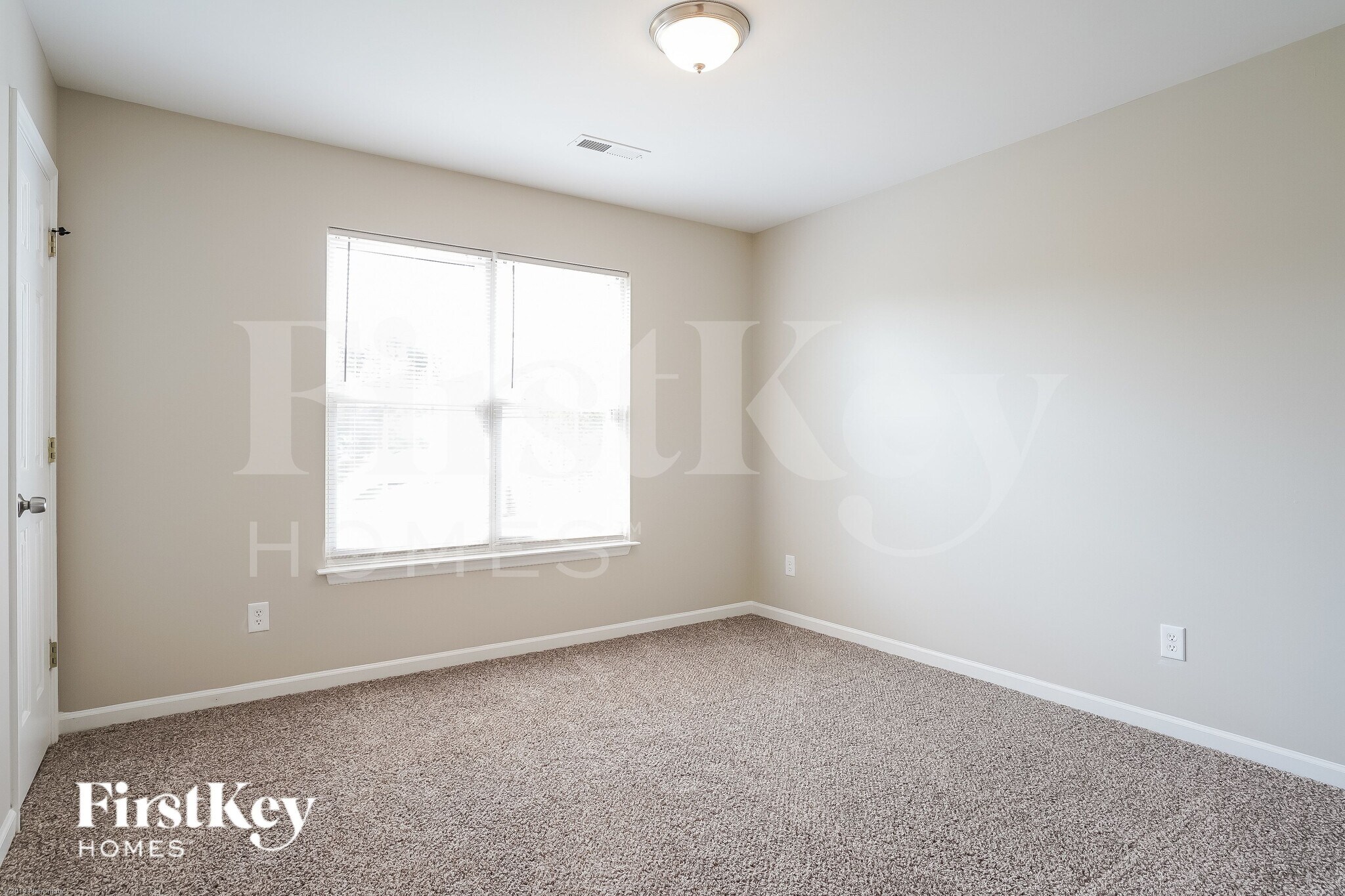 Building Photo - 2303 Sidney Porter Dr