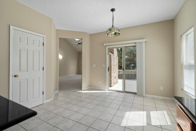 Building Photo - 6117 Wynford Dr