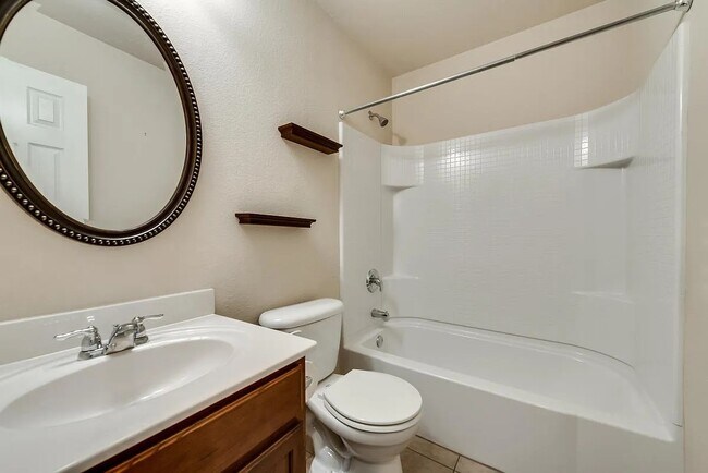 2nd Bathroom - 10534 Midway Dr