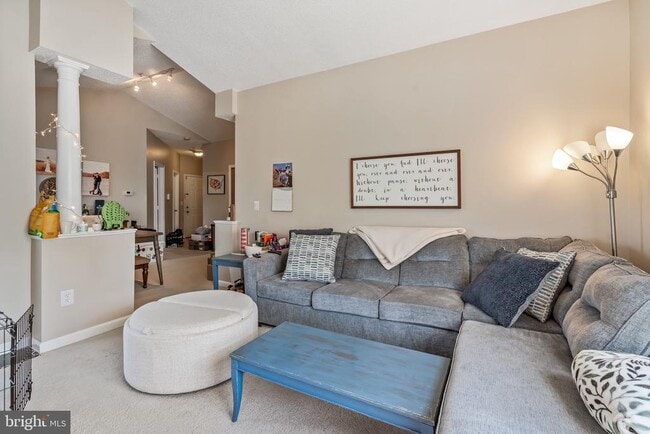 Building Photo - 14301 Grape Holly Grove