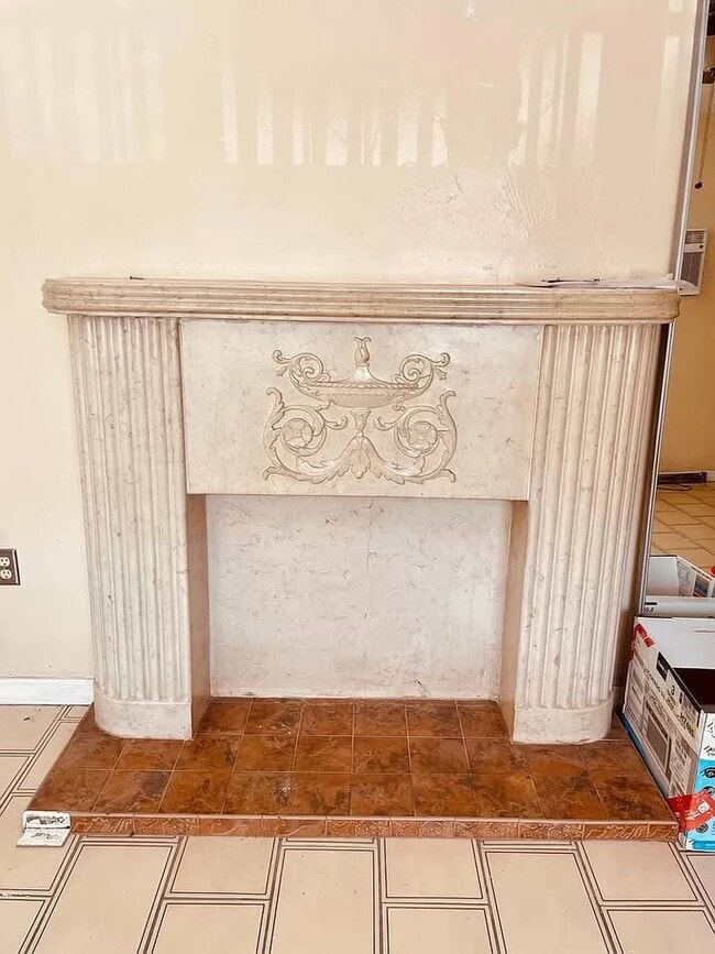 Building Photo - 1445 NW 16th Ave