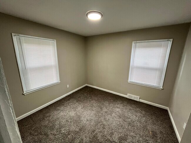 Building Photo - 18903 Freeland St