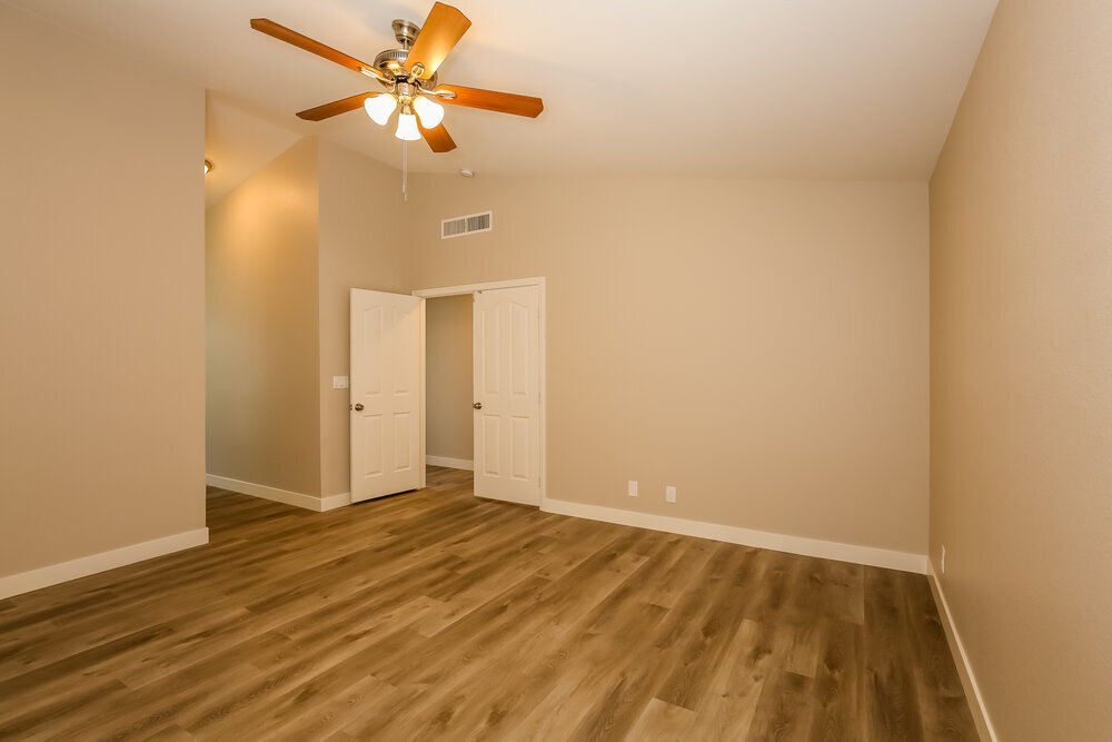 Building Photo - 5616 Red Bluff Dr