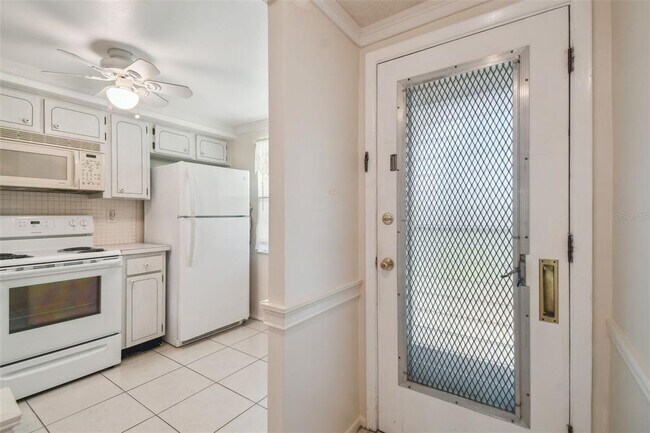Building Photo - 4244 Tamargo Dr