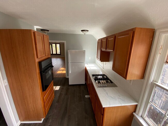 Building Photo - Gridley3718