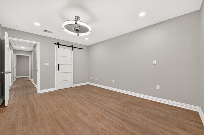 Building Photo - 1722 Shannon Valley Dr