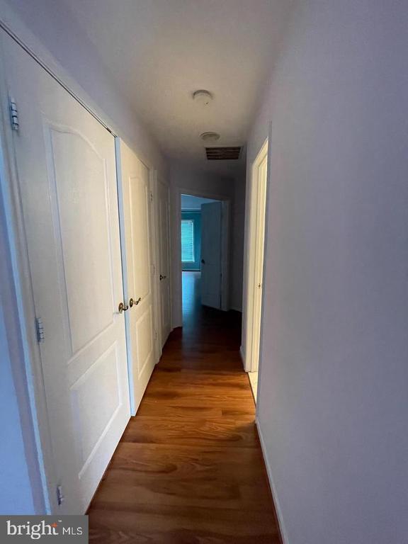 Building Photo - 8077 Sebon Dr
